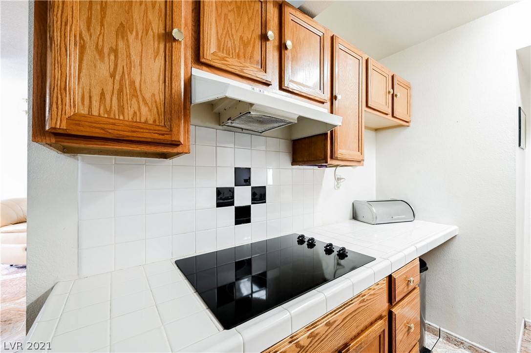 Las Vegas, NV 89169,3189 Seneca DR