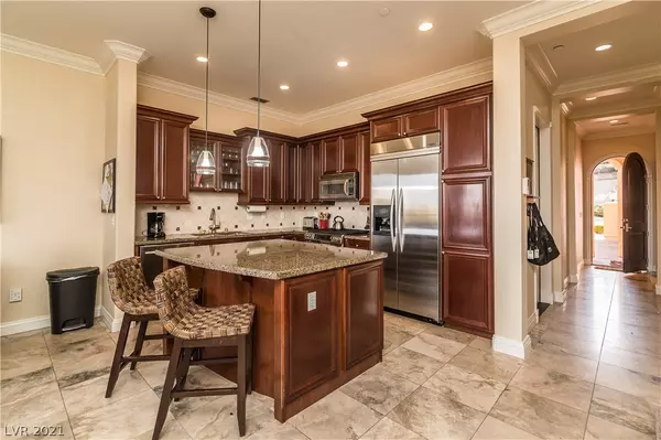 Henderson, NV 89011,12 Via Visione #102