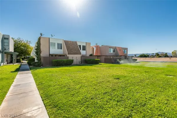 3530 Villa Knolls North DR, Las Vegas, NV 89120