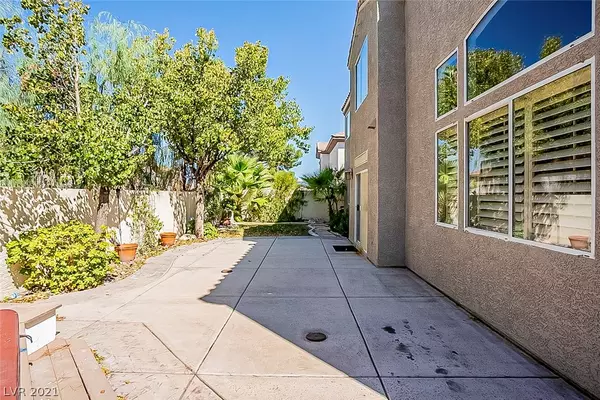 Henderson, NV 89052,505 Sierra Peak CT