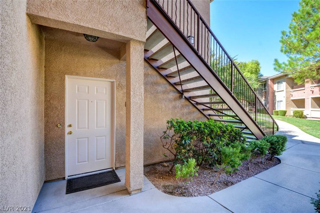 Las Vegas, NV 89144,905 Duckhorn CT #103