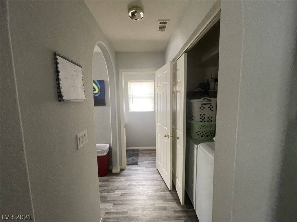 Las Vegas, NV 89122,3487 Durant River DR