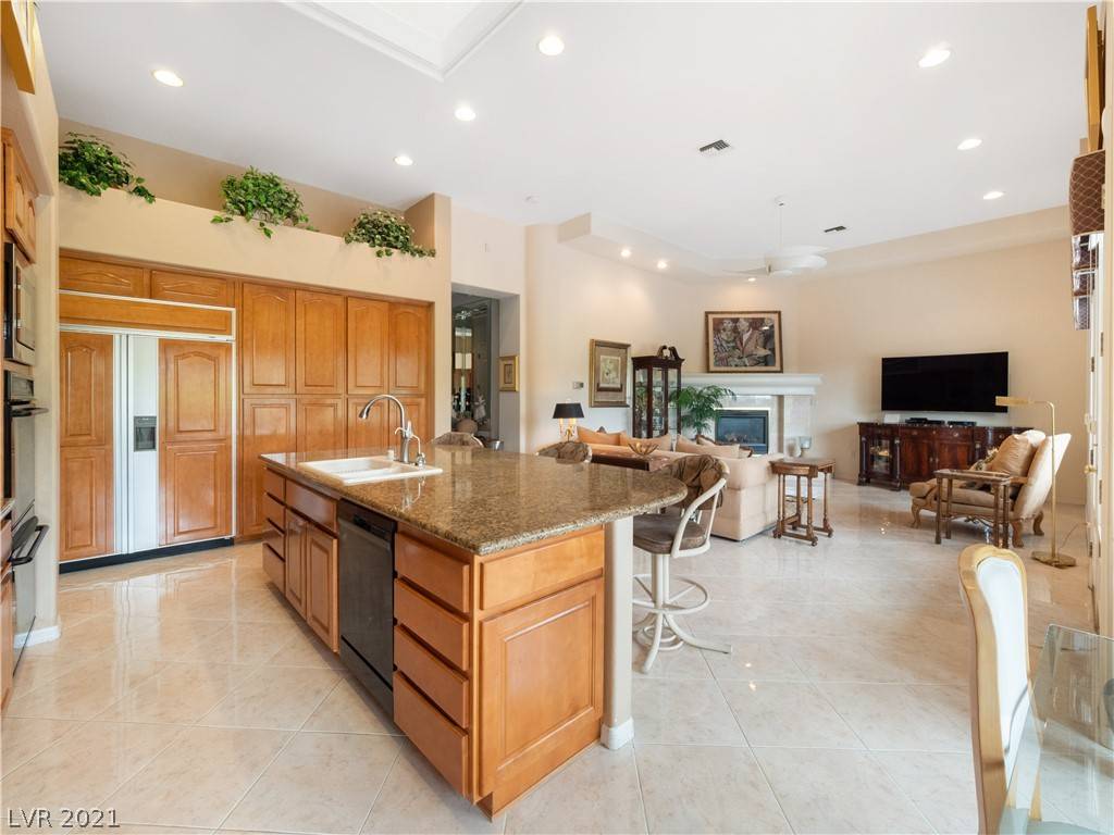 Las Vegas, NV 89134,2121 Boundary Oak DR