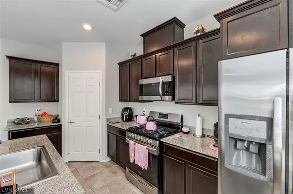 Henderson, NV 89002,1301 Luna Del Oro LN
