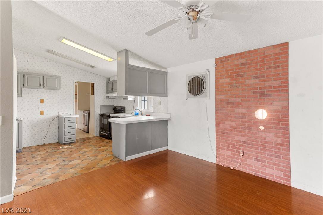 Pahrump, NV 89048,3230 W Prospector LN