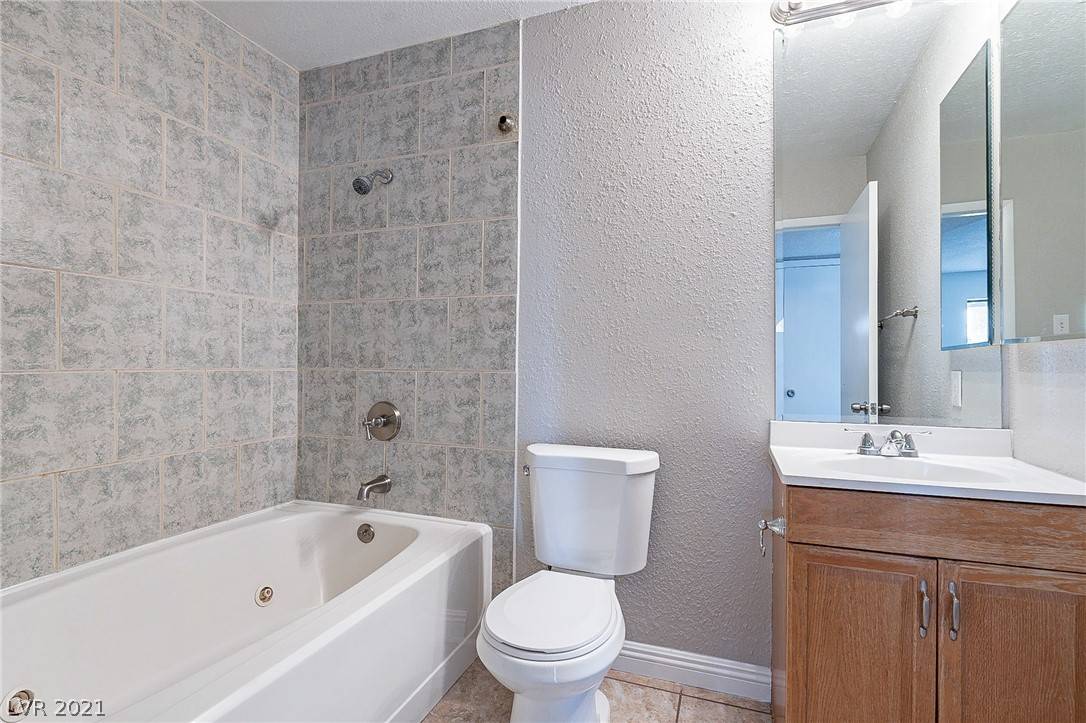 Las Vegas, NV 89122,5296 Petal AVE