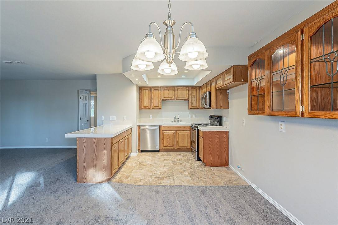 Las Vegas, NV 89128,1328 Pinto Rock LN #102