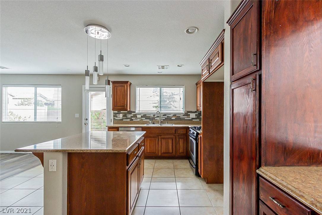 Las Vegas, NV 89130,6809 Briarwood Bend AVE