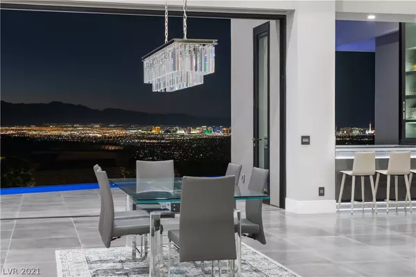 Henderson, NV 89012,686 Tranquil Rim CT