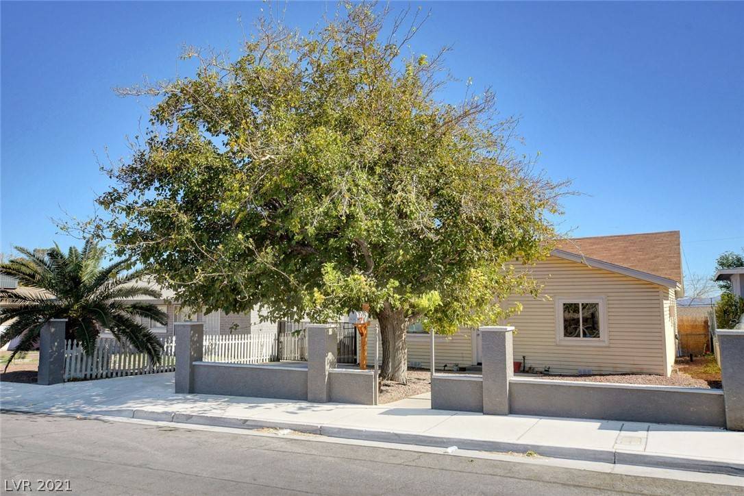 312 N 15th ST, Las Vegas, NV 89101