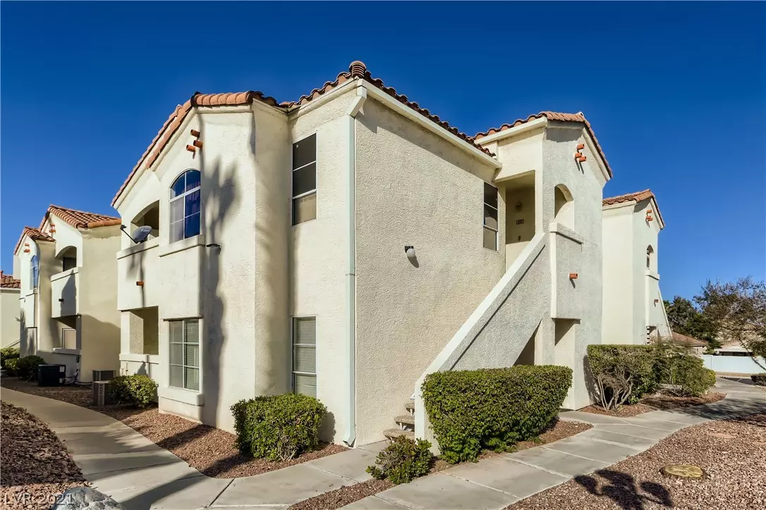 Henderson, NV 89015,698 S Racetrack RD #314