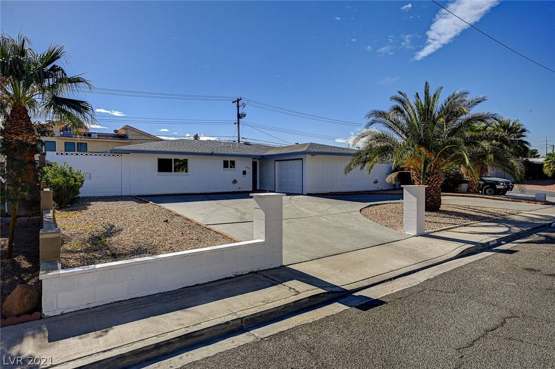 2043 Sombrero DR, Las Vegas, NV 89169