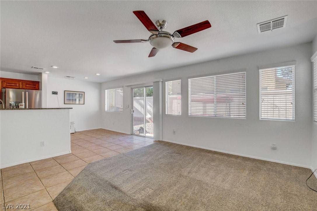 Henderson, NV 89015,989 Medina De Leon AVE
