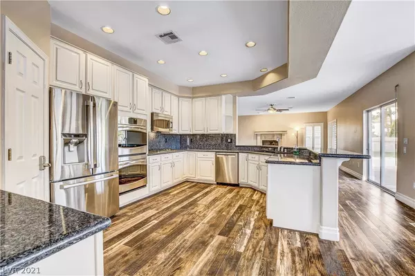 Las Vegas, NV 89129,4579 Desert Bloom CT