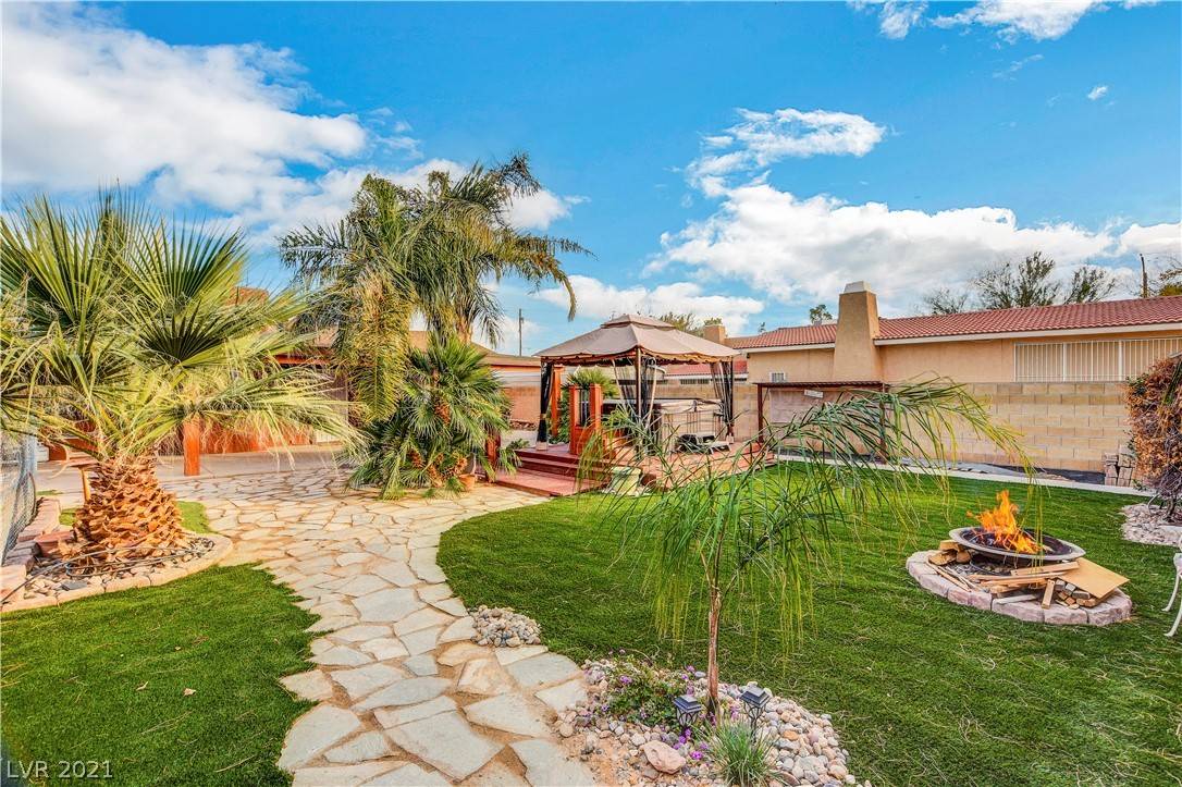 2585 Lincoln RD, Las Vegas, NV 89115