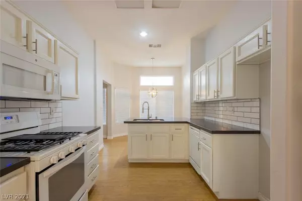 Las Vegas, NV 89134,10029 Bundella DR