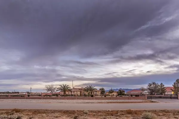 Pahrump, NV 89048,611 W Hickory ST