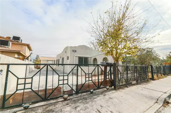 1838 Harvard ST, North Las Vegas, NV 89030