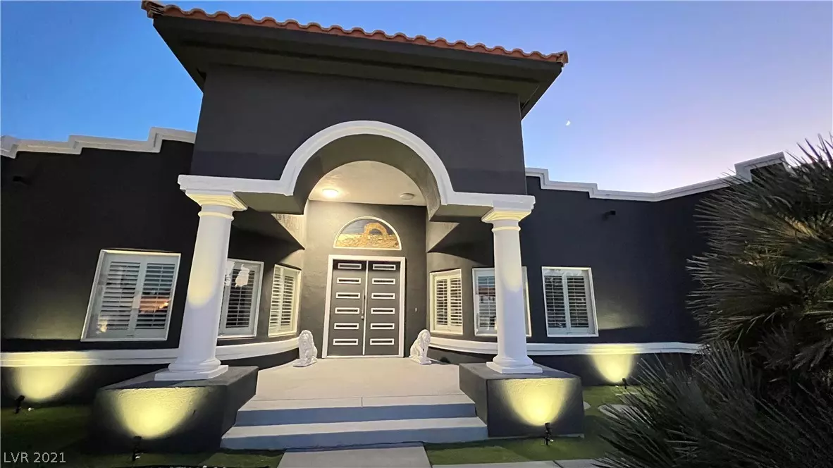 Las Vegas, NV 89117,7231 Birkland CT