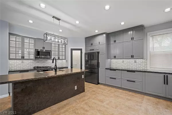 1532 Barrington Oaks ST, North Las Vegas, NV 89084