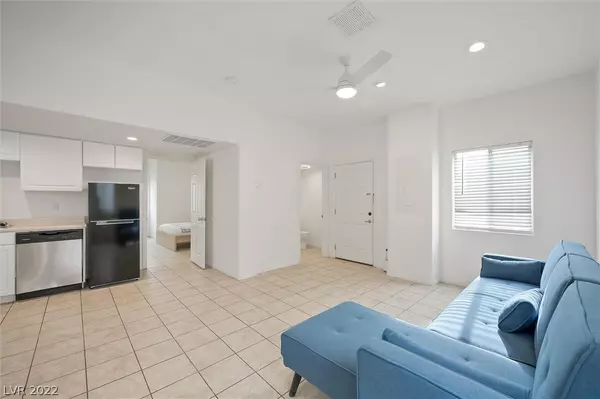Henderson, NV 89015,132 E Van Wagenen ST