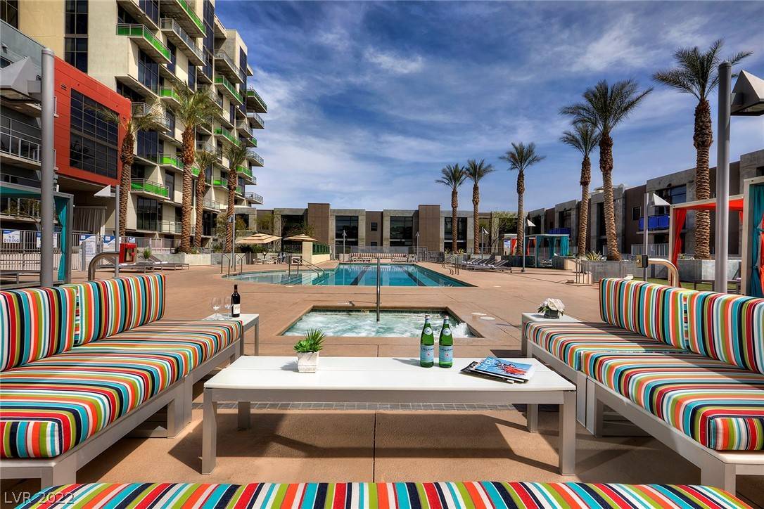 Las Vegas, NV 89101,353 E BONNEVILLE AVE #604