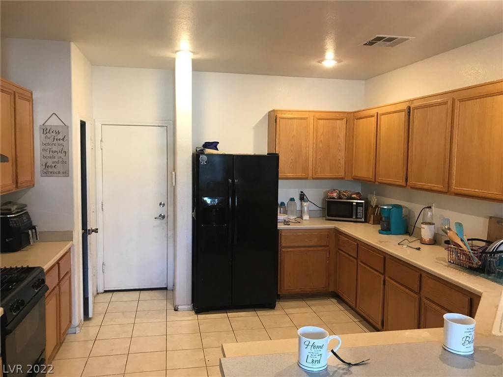 North Las Vegas, NV 89084,2308 Cockatoo DR