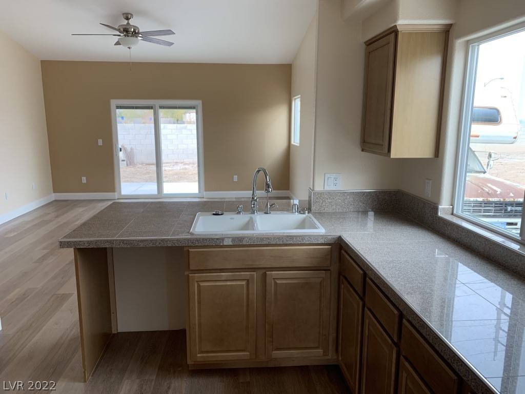 Las Vegas, NV 89123,178 Skipping Stone LN