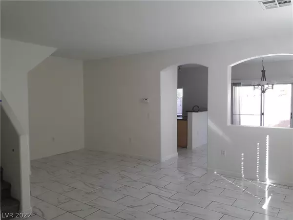 North Las Vegas, NV 89081,6312 BEIGE BLUFF ST #102