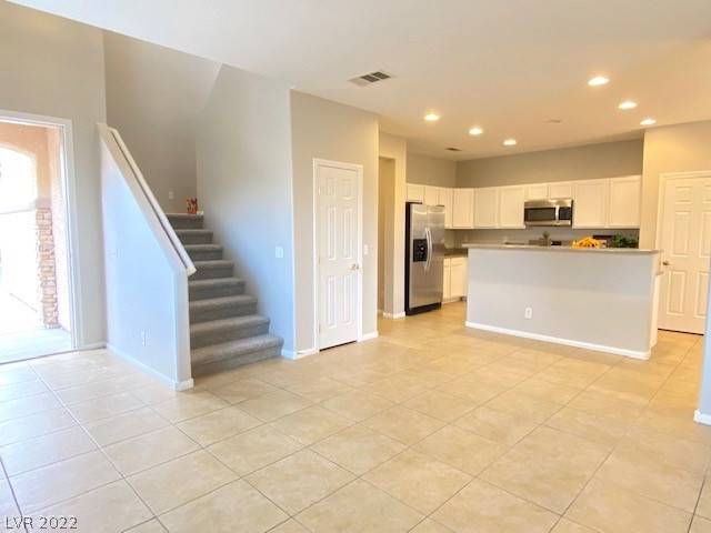 Las Vegas, NV 89148,9102 Landons Point CT
