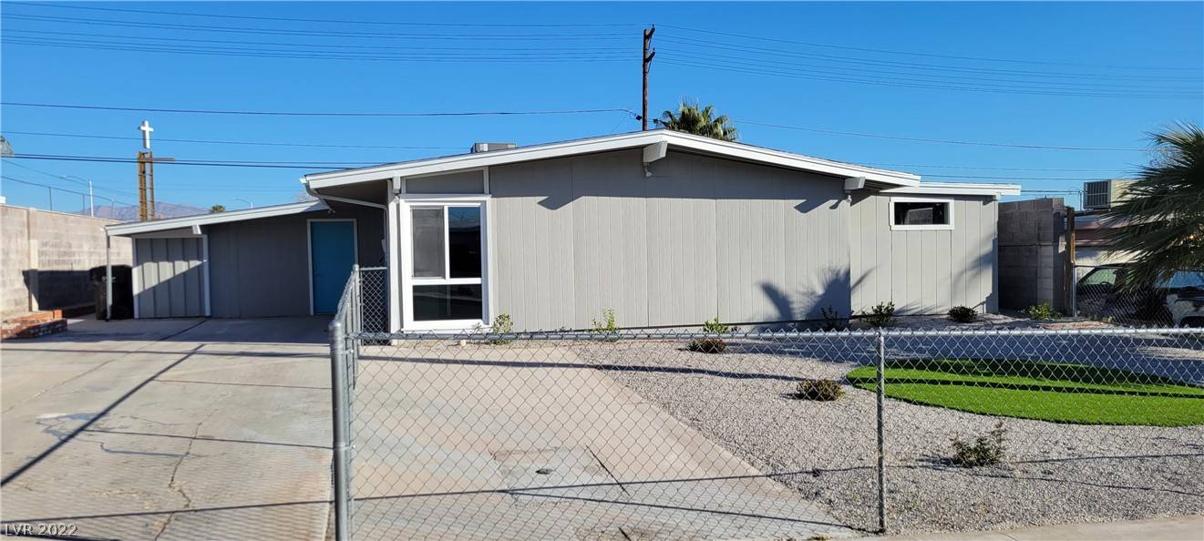1704 E McWilliams AVE, Las Vegas, NV 89101