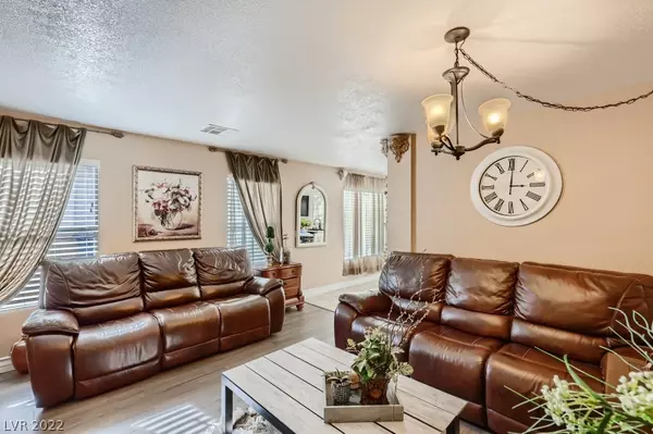 Las Vegas, NV 89143,8648 Shady Pines DR