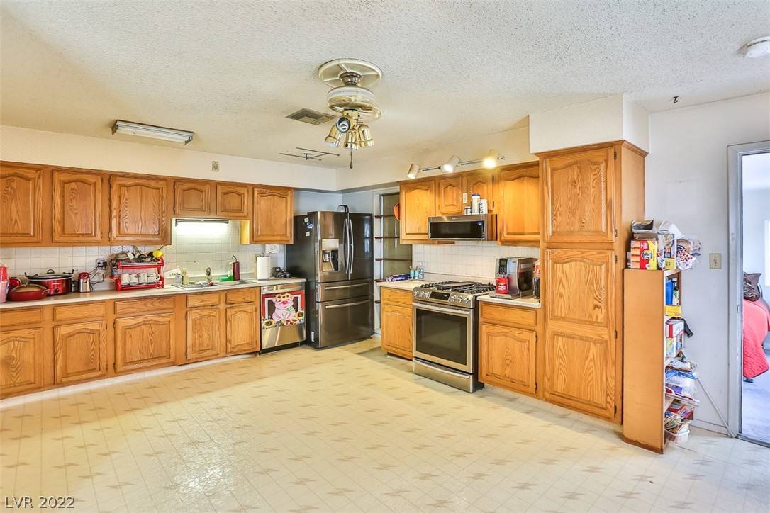 Las Vegas, NV 89121,4729 Marnell DR