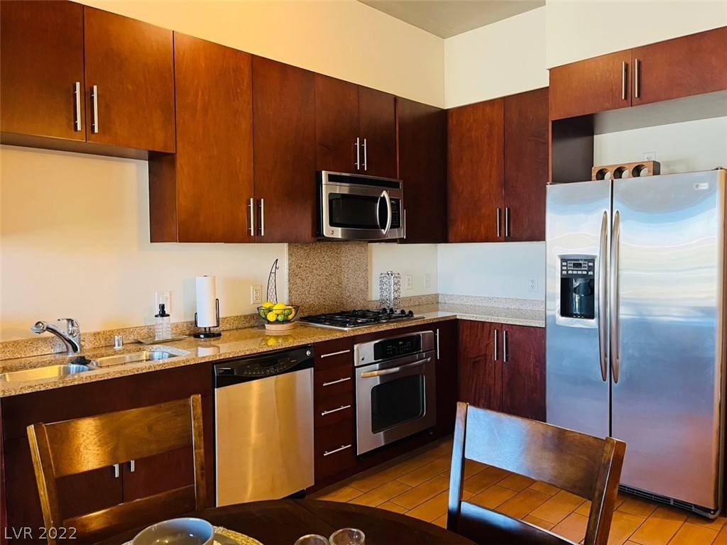 Las Vegas, NV 89101,353 E Bonneville AVE #429