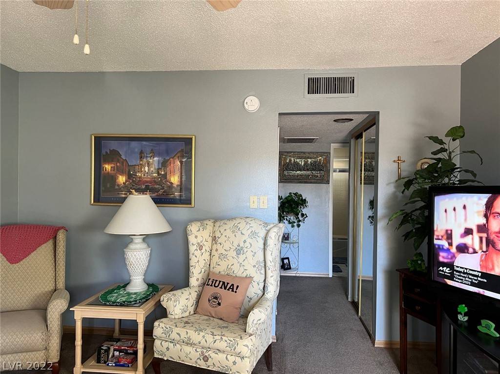 Las Vegas, NV 89109,350 E Desert Inn RD #H204
