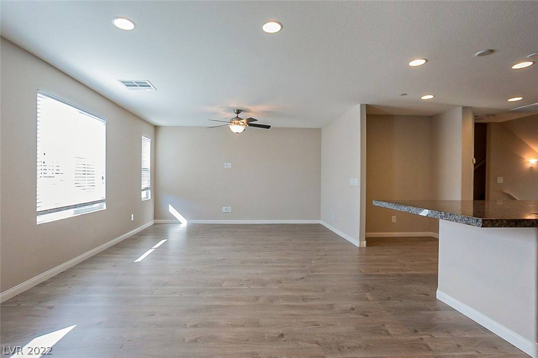 Henderson, NV 89074,1525 Spiced Wine AVE #19103