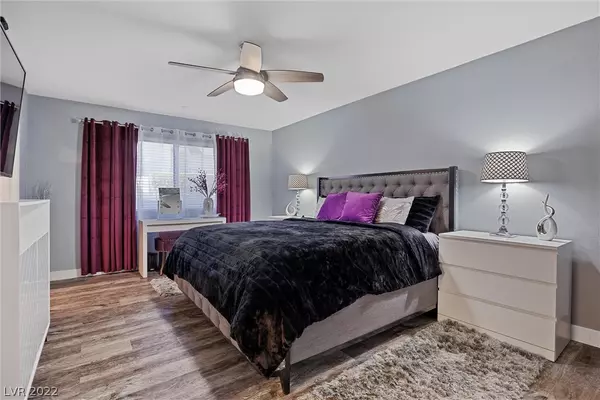 Las Vegas, NV 89121,2481 Palmera DR
