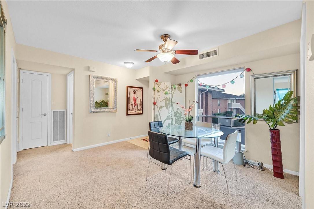 Las Vegas, NV 89109,2838 Geary PL #4020