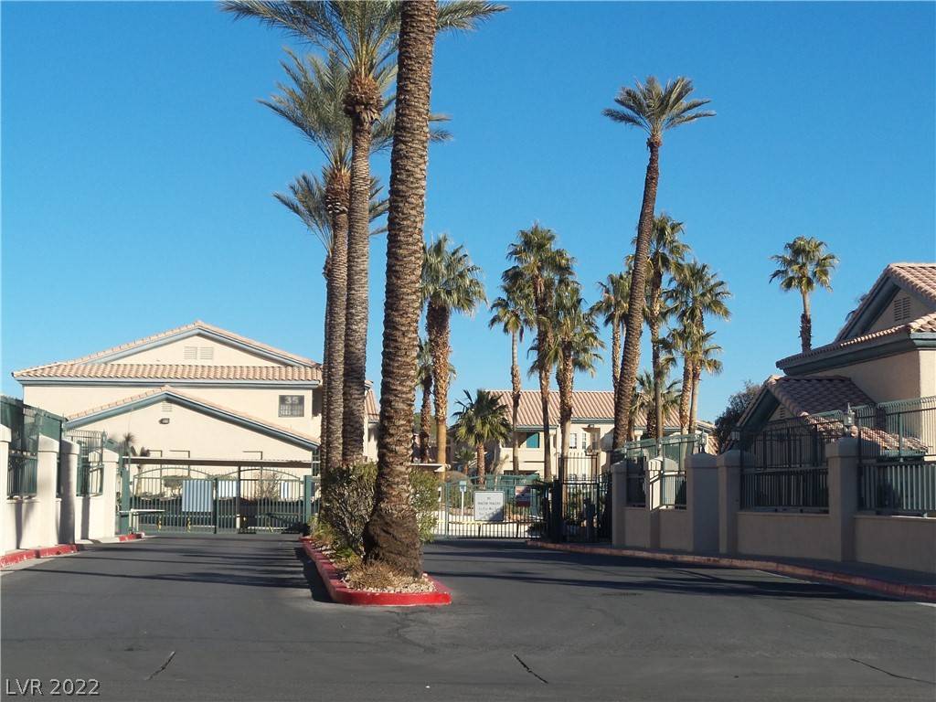 Las Vegas, NV 89117,8410 Eldora AVE #1042