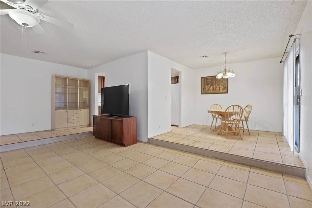 Las Vegas, NV 89122,4717 Alta Mesa WAY