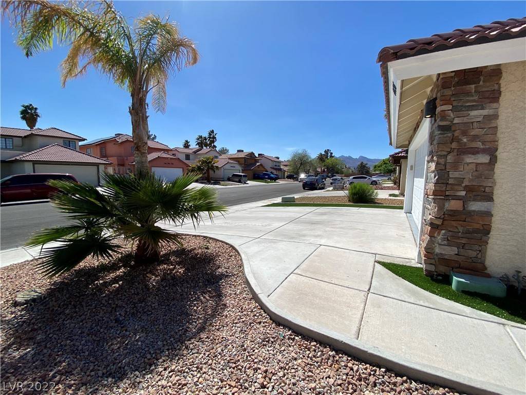 Las Vegas, NV 89108,6636 Pleasant Plains WAY