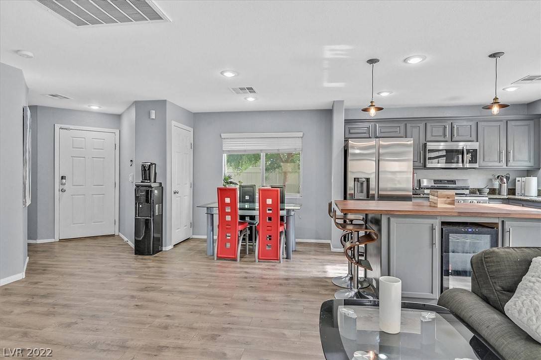 Las Vegas, NV 89141,10883 Hawthorne Berry ST