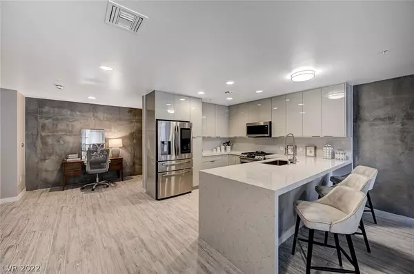 Las Vegas, NV 89101,353 E BONNEVILLE AVE #167