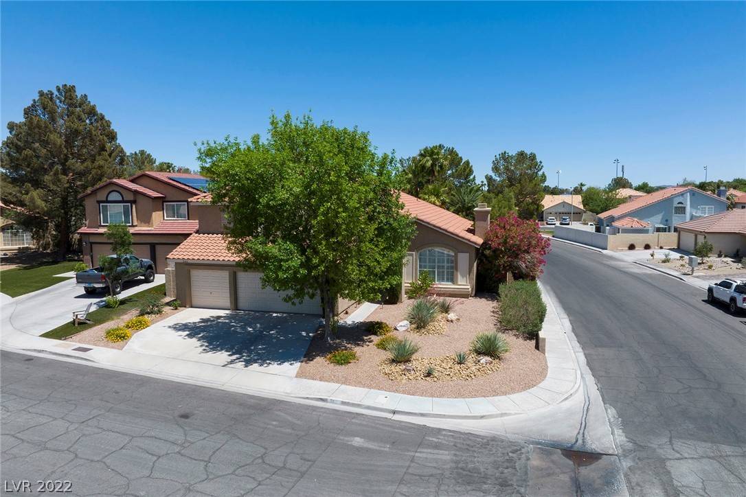 Henderson, NV 89074,240 Brook Hollow CT