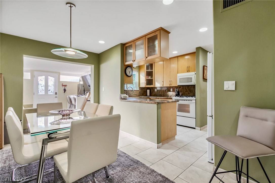 Las Vegas, NV 89109,576 Tam O Shanter