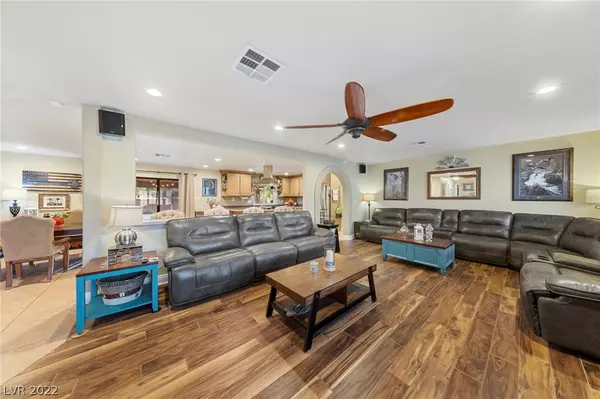 Las Vegas, NV 89108,2855 Maverick ST