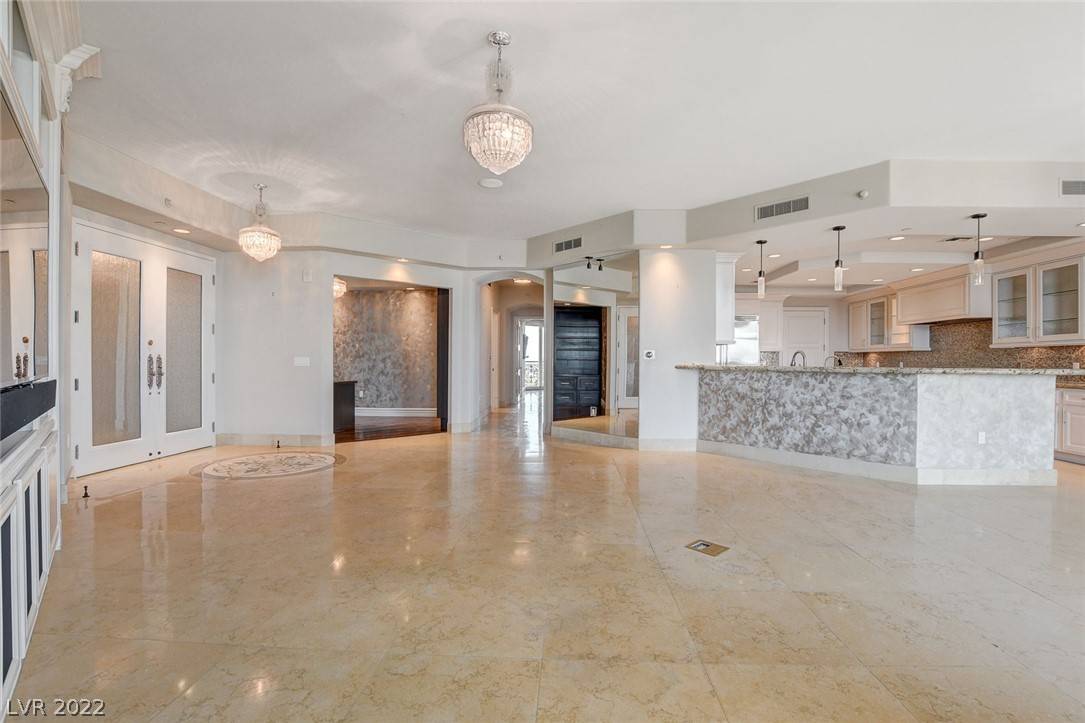 Las Vegas, NV 89145,9103 Alta DR #904