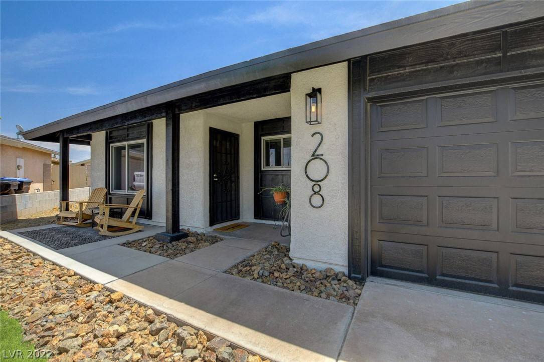 Henderson, NV 89002,208 Cimarron CT