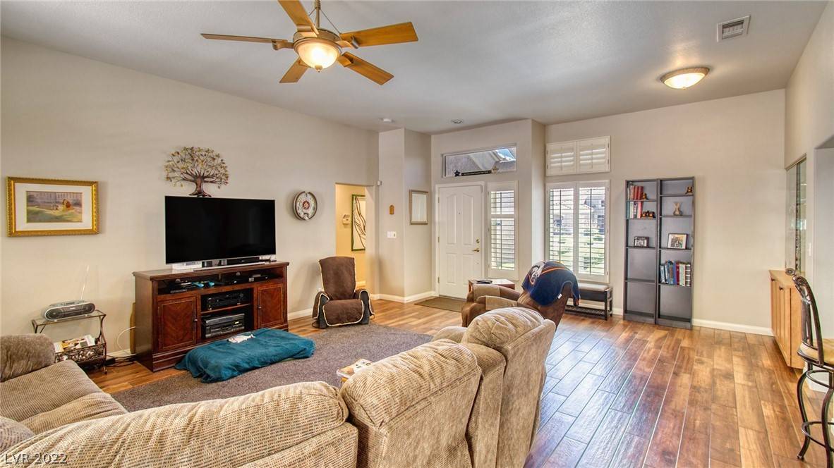 Las Vegas, NV 89134,2805 Hanging Rock DR