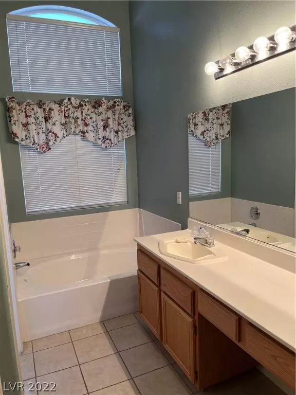 Las Vegas, NV 89108,5309 Meadows Lilly AVE